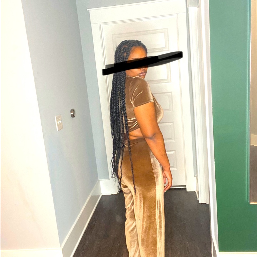 Two piece set